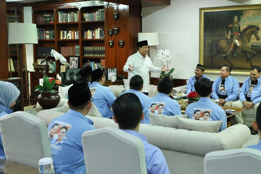 Jokowi Makan Malam Bersama Prabowo diunggah Menteri BUMN Erick Thohir di Instagram