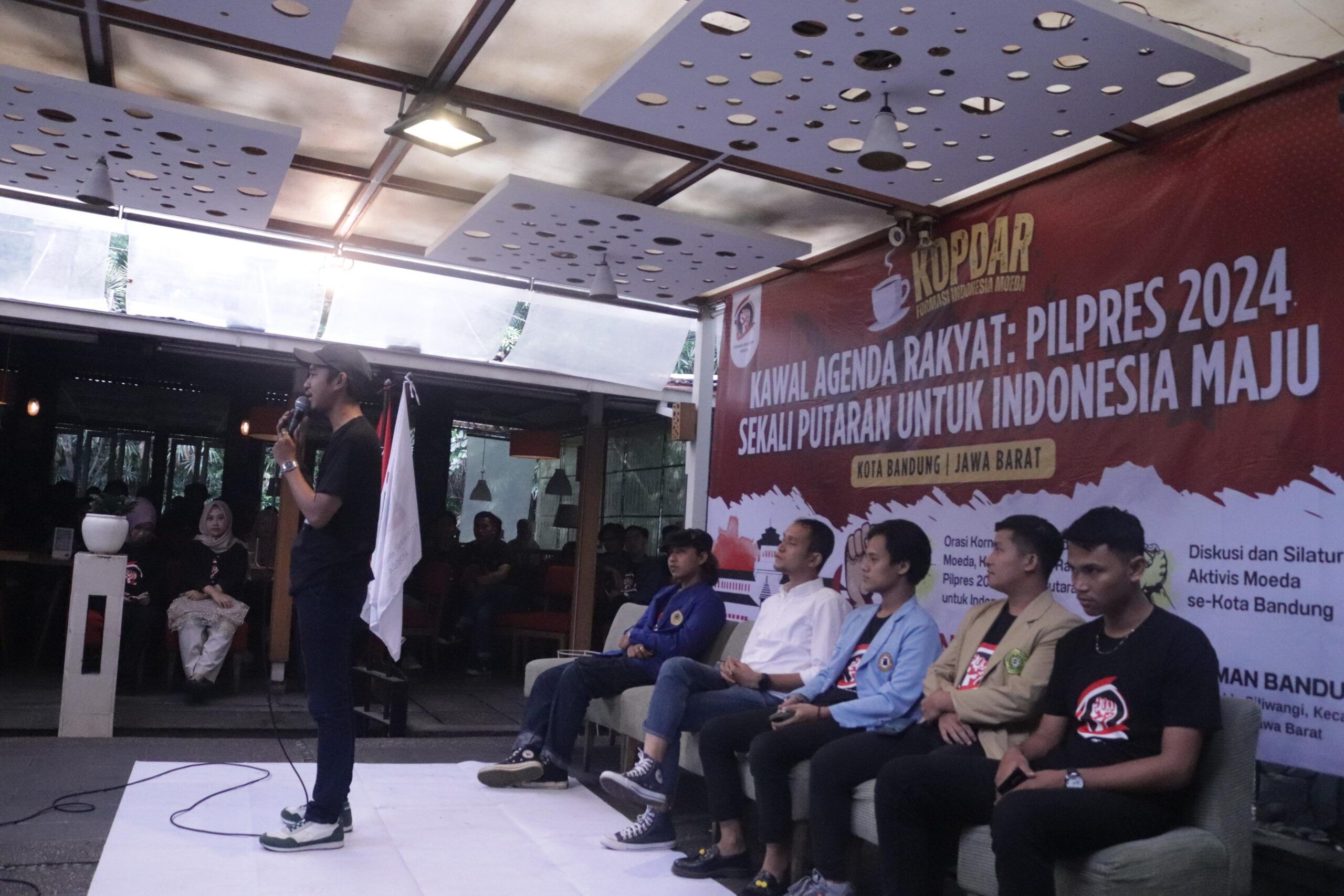 FIM di Bandung Ajak Mahasiswa Jabar Menangkan Prabowo-Gibran Sekali Putaran