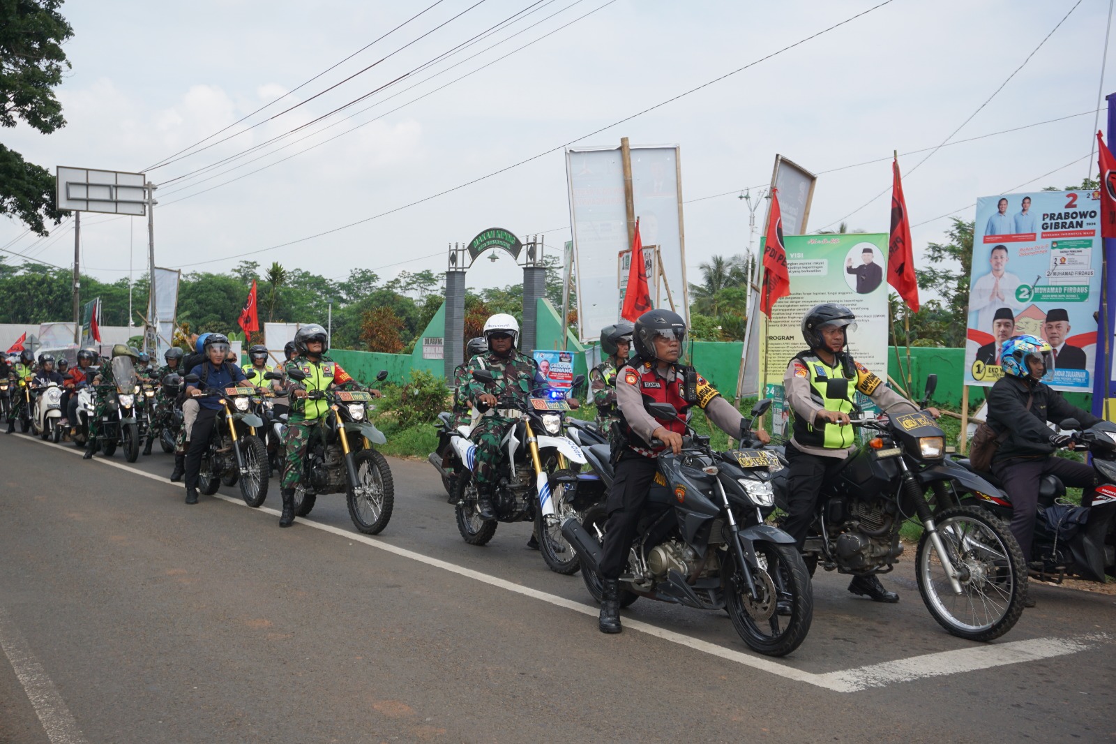 Patroli Gabungan, Jaga Kondusivitas Wilayah Jelang Pilpres 2024