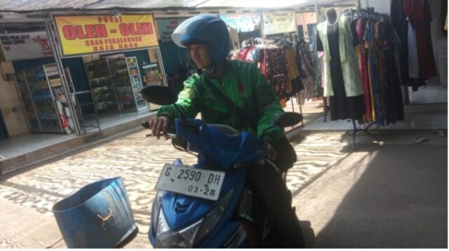 Tak Punya Modal,Zalaludin Driver Ojol di Kota Pekalongan Nekat Nyaleg, Begini Ceritanya